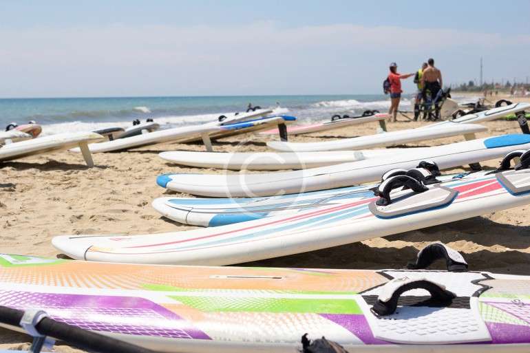 Sit-On-Top vs Sit-In Kayaks – Complete Guide